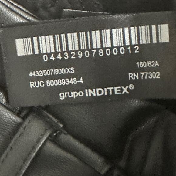 NWT Zara Faux Leather Shorts Womens XS Black High Rise Belted Vegan Streetwear - Picture 5 of 6